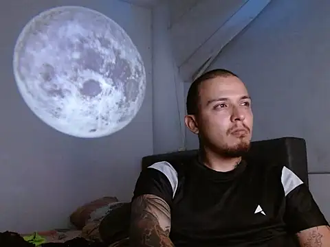 Maximo Garcia17 online show from April 7, 4:23 am