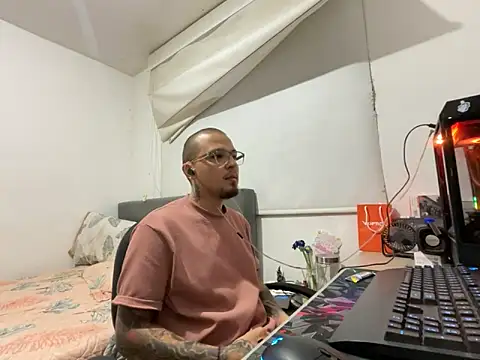 Maximo Garcia17 online show from March 21, 12:25 am