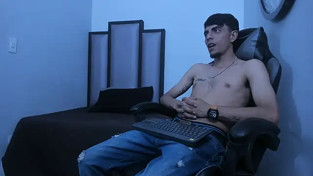 Endrick-23 online show from March 19, 3:32 am