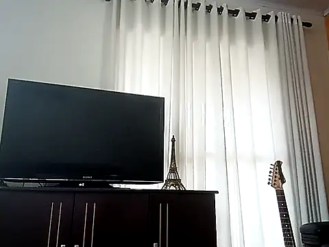 vladsexyguitar online show from February 25, 11:33 am