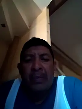 Emilis2347 online show from February 21, 10:00 pm