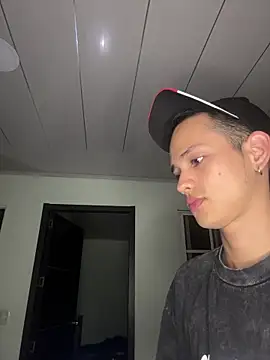 HarryGaze online show from February 23, 9:33 am