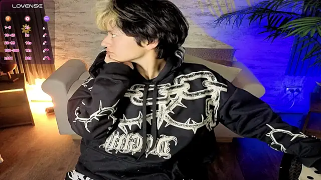 RedHood 1 online show from March 13, 12:13 pm