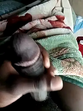 monsterdick112 online show from May 19, 11:00 pm