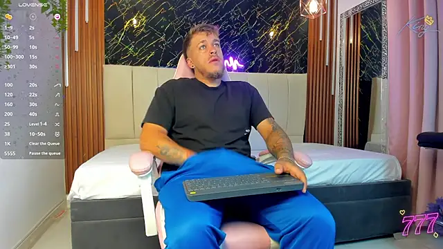 keane lee  online show from April 27, 1:08 pm