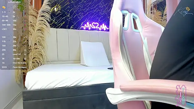 keane lee  online show from April 9, 12:22 pm