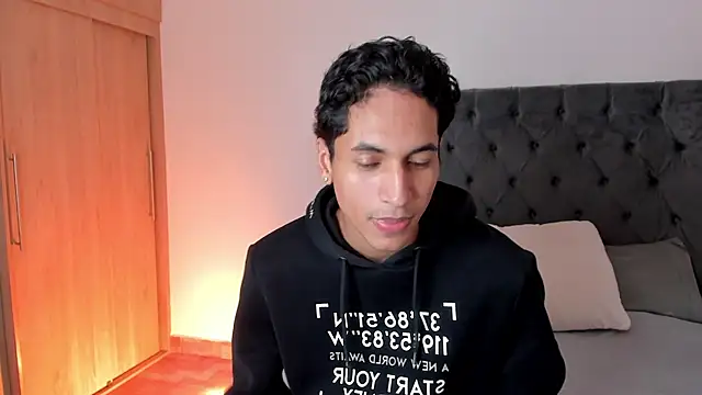 Camiloriiveera online show from May 21, 7:29 pm