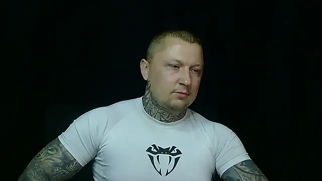 devilWithTats online show from May 3, 8:50 am