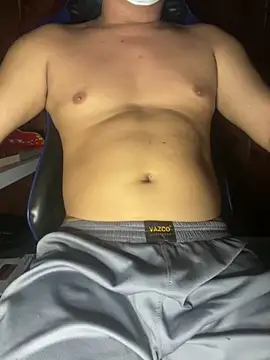 hoang15075 online show from March 15, 1:57 am