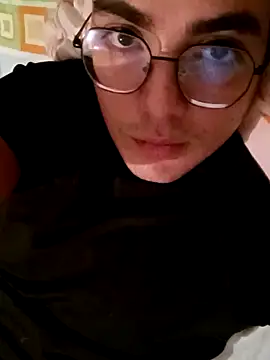 Hypeeboyy online show from April 5, 11:23 pm