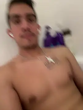 papichulo102099 online show from March 9, 3:22 am