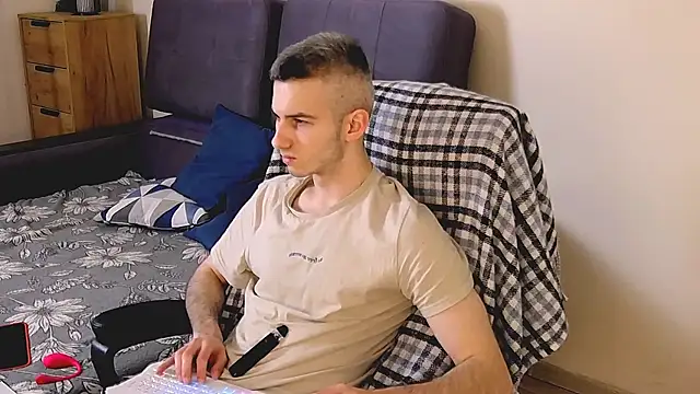 Magic Storms online show from April 25, 2:03 am