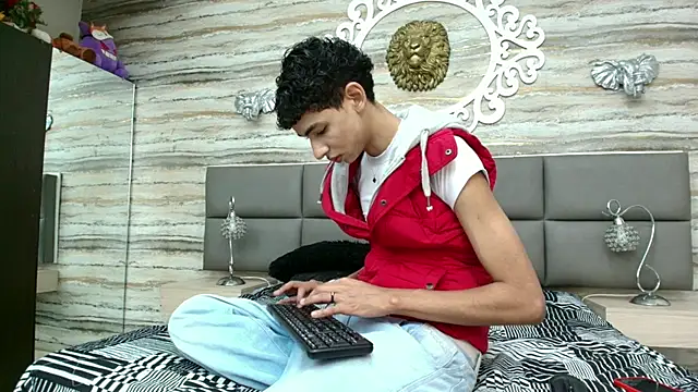 ValeriHot 1 online show from April 15, 11:37 pm