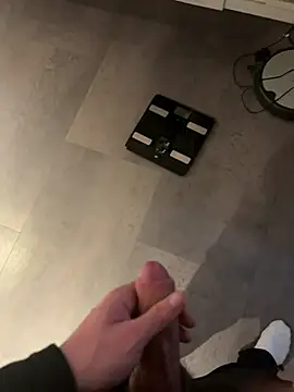 Julien3484 online show from March 9, 8:08 am