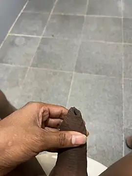 ultimateguysx online show from March 8, 9:30 pm