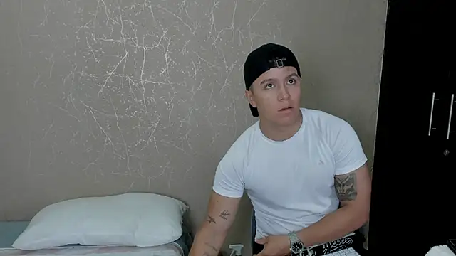 bigbossxx34 online show from March 9, 10:53 am