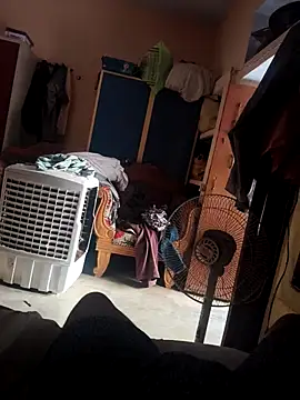 Desii rockstarr online show from April 21, 8:31 am