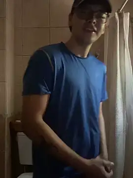 jossmacsi online show from April 18, 2:51 pm