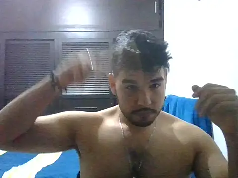 LatinBeardCali online show from March 18, 2:09 pm