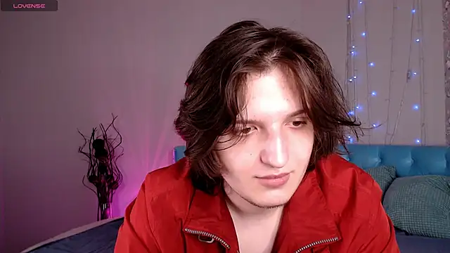 delalex online show from March 31, 6:26 am