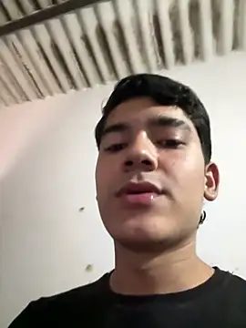 pabloflaquito23 online show from March 11, 8:16 pm