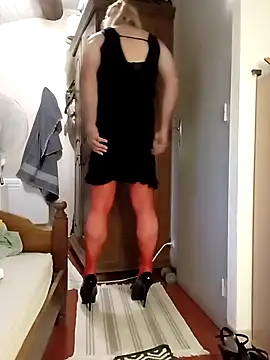 stephie83 online show from June 13, 6:50 pm