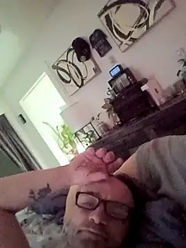 dropanddrippy1 online show from March 23, 1:39 pm