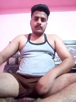 Decentlover67 online show from May 18, 5:17 pm