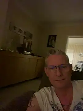 kurtyhotty online show from March 22, 9:31 pm