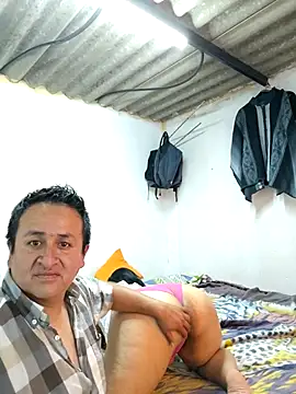 DosAlmasArdientesED online show from March 25, 9:52 pm