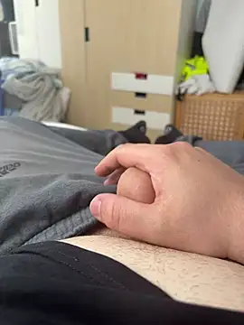 germanboy3 online show from April 25, 11:46 am