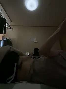 Minh  online show from March 28, 6:13 am