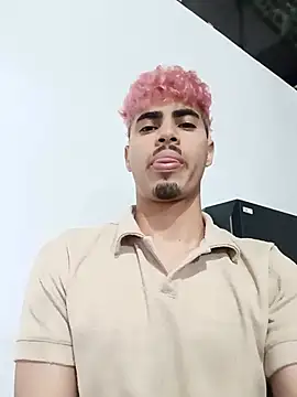 LucaColmal online show from May 15, 4:09 am