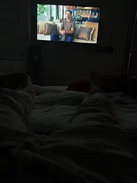 icemanhotwomen online show from April 17, 12:02 am