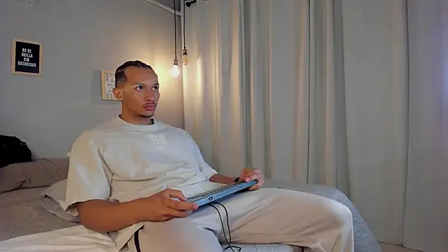 dominik drake online show from April 28, 12:21 pm