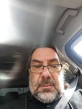 Ausreissender online show from March 31, 12:18 pm