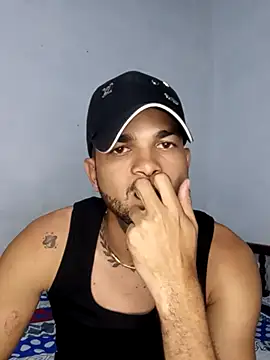 Nicolas Moncadas online show from May 6, 3:29 am