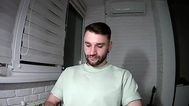 DaddySlava online show from April 1, 7:11 pm