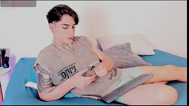 Thiago angel online show from May 12, 2:31 am