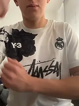 YorSexboy777 online show from April 4, 10:45 am