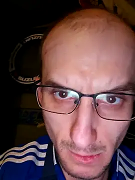 UpbeatXiphias online show from April 11, 4:21 pm