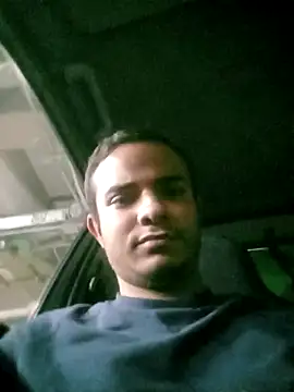 LuisLatinboyy online show from April 14, 11:48 pm