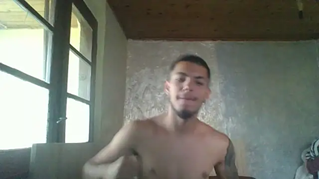 robertmrn112 online show from July 14, 5:19 pm