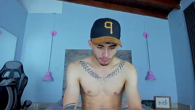 James-06 online show from June 13, 12:03 pm
