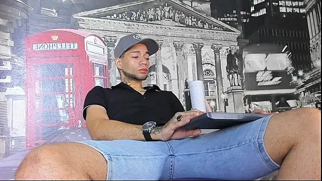 Daniel huge22 online show from April 10, 2:02 pm