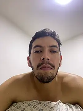 oskrarmop online show from April 14, 3:39 am