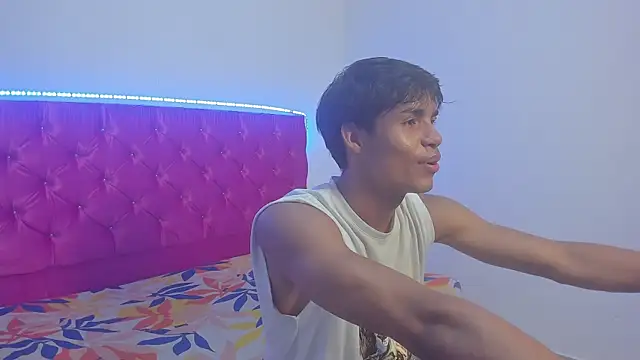 skinny sam online show from May 1, 2:37 am
