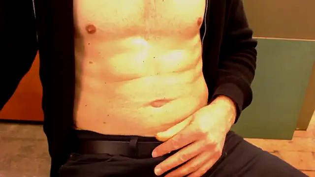 Blackandblue2000 online show from April 13, 6:58 am