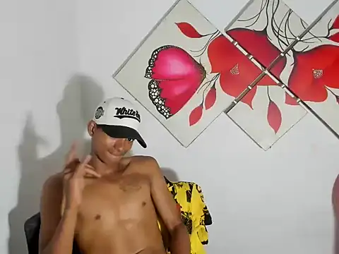 ozunabigcock online show from April 11, 7:04 am