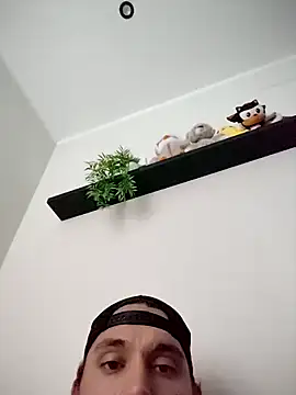 HugoEspada1 online show from April 21, 5:57 am